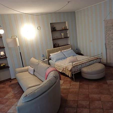Bed and Breakfast Il Germano Reale Alba  Camera foto