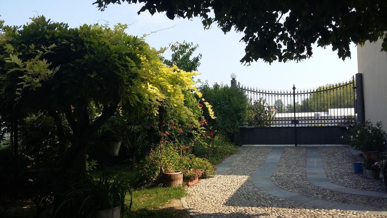 Bed and Breakfast Il Germano Reale Alba  Esterno foto